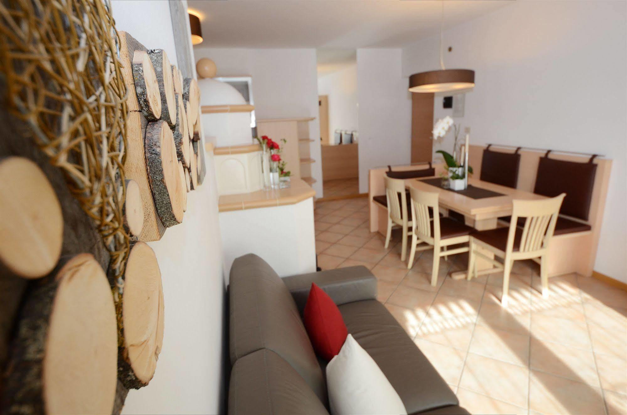 Mason La Zondra Aparthotel Vigo di Fassa Εξωτερικό φωτογραφία